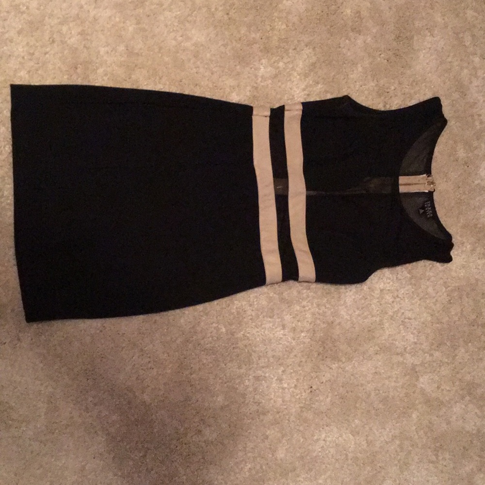 Little black dress with meshing